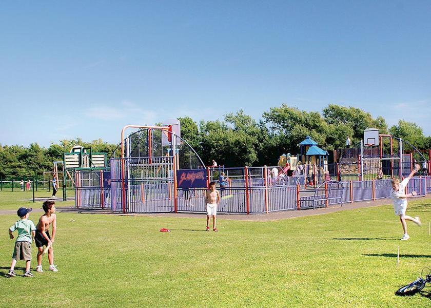 185 Holiday Resort Unity Berrow Екстер'єр фото